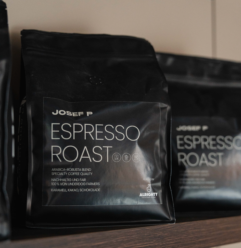 JOSEF P X Alrighty Espresso (auch im Abo erhältlich)