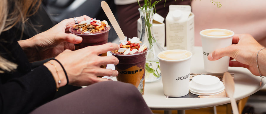 Acai Bowls, Specialty Coffee, Matcha Latte, healthy homemade Snacks im JOSEF P Pilates Studio und Café im Herzen von Palma de Mallorca