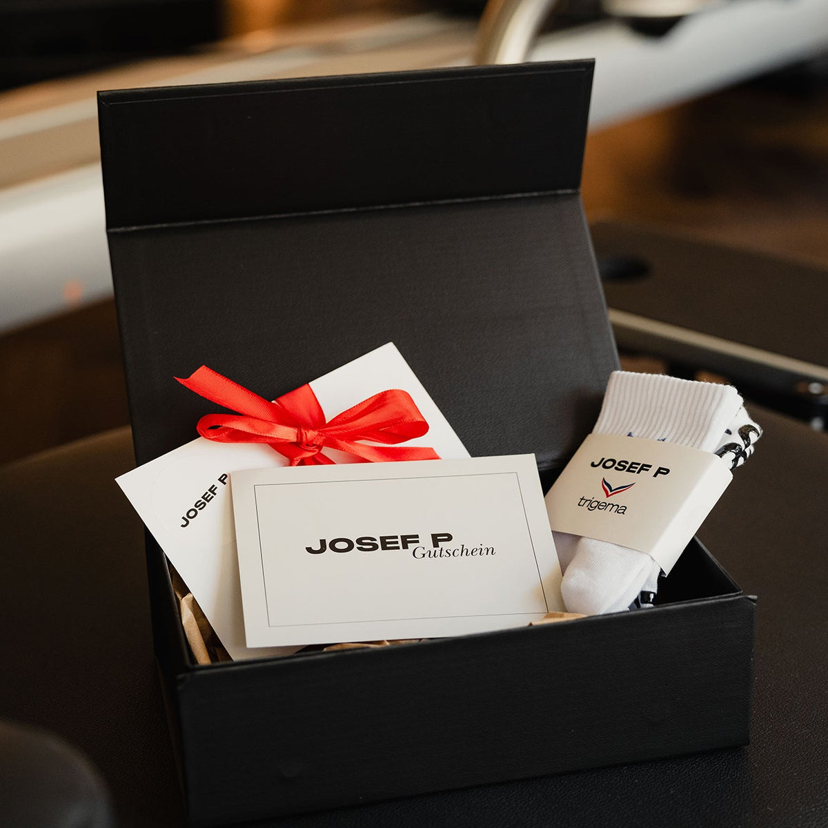 JOSEF P Gift Box