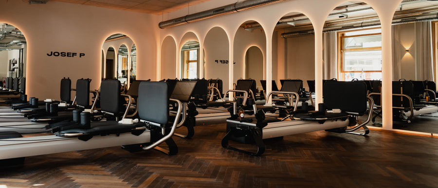 Premium Reformer Pilates Gruppentraining, Personal Training und Self-Training (Bildschirmtraining) bei JOSEF P in München