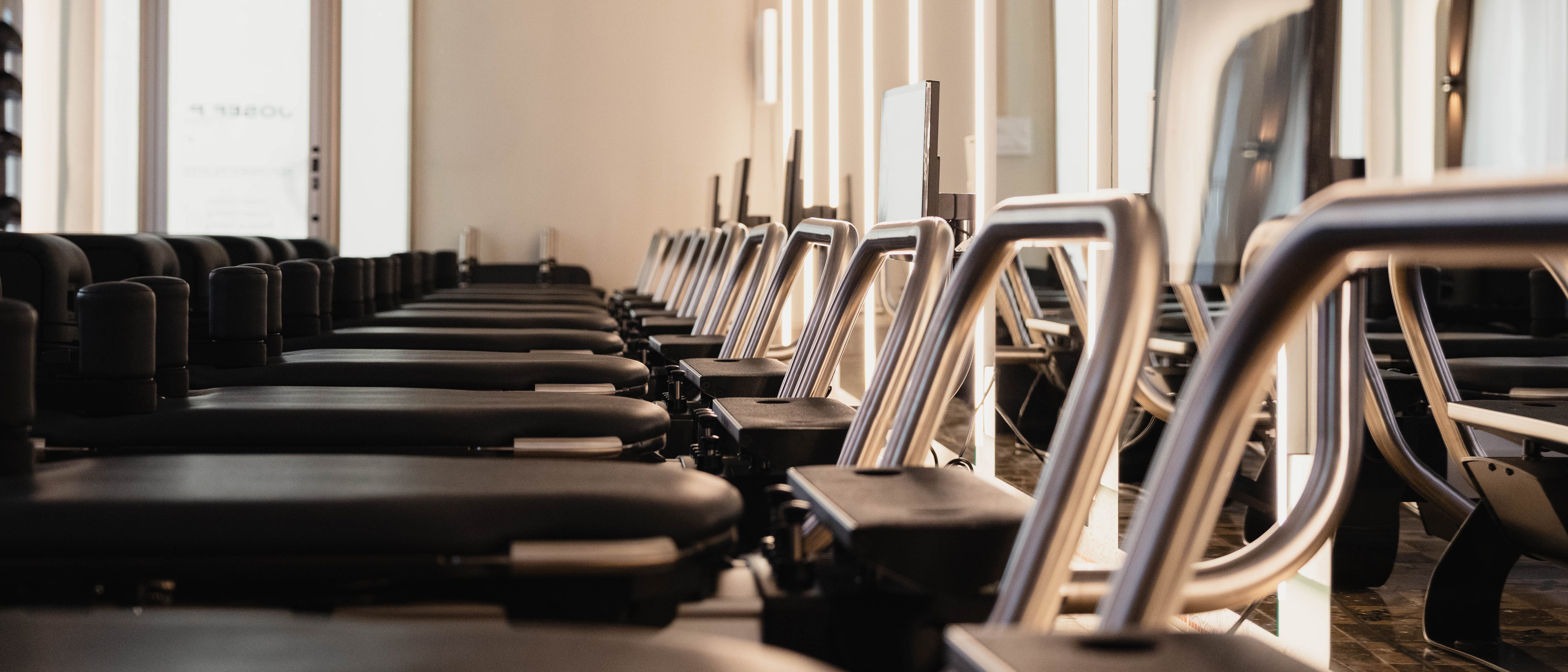 Ästhetisches Premium Reformer Pilates Studio bei JOSEF P Palma in Spanien